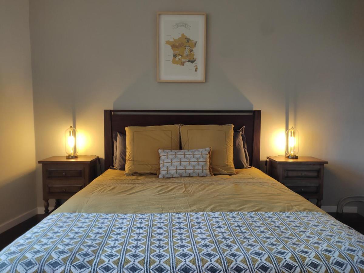 Planches Et Plonk Bed and Breakfast Belvès Eksteriør billede